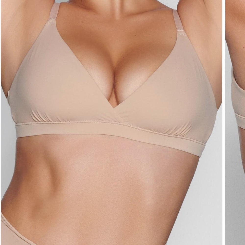 Skims fits everybody crossover bra